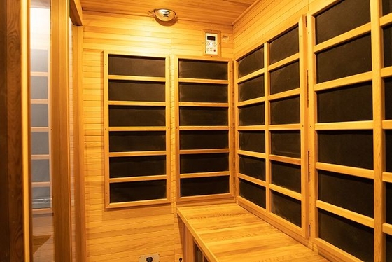 Cam Kapılı 4 Kişilik Kapalı Masif Ahşap Karbon Uzak Kızılötesi Sauna Odası