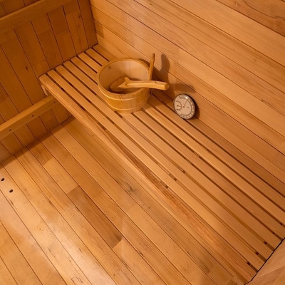 Morden Geniş Uzay Küpü İki Odalı Geleneksel Buharlı Açık Sauna Ocaklı