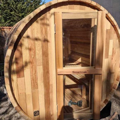 Ahşap Kuru Buhar Geleneksel Sedir Fıçı Sauna Odası Dışarıdaki Ahşap Yanma Fıçı