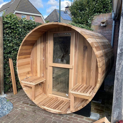 Ahşap Kuru Buhar Geleneksel Sedir Fıçı Sauna Odası Dışarıdaki Ahşap Yanma Fıçı
